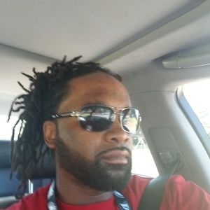 Meet your Posher, Carlos